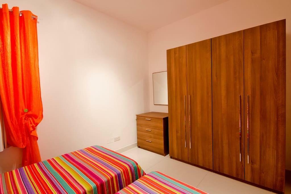 דירות סיינט פול ביי Crescent Court F מראה חיצוני תמונה